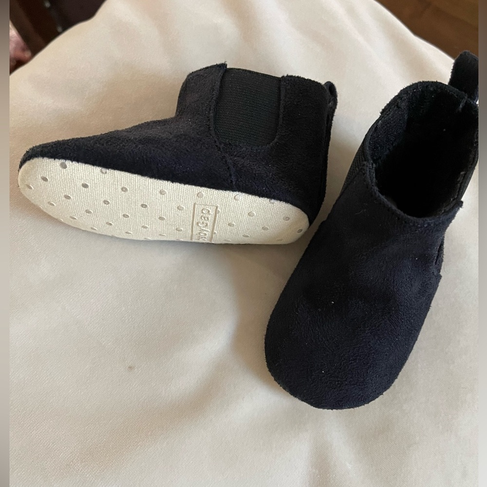 Baby Gap Black Boots 6 - 12 months Wore once